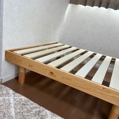 ベットフレームの画像