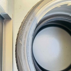 タイヤ2本245\35\r２０YOKOHAMAの画像
