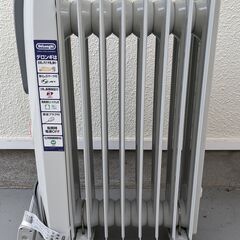 デロンギ DeLonghi オイルヒーター オイルラジエターヒーター 3～8畳用 暖房器具 H770812EFSの画像