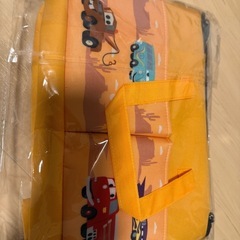 新品！未使用！ラウンドワン限定。カーズ　大きなポケット付きバスケットの画像