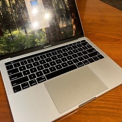 MacBook Pro 13インチ2019 2.4GH/8GB/512GB USキーボードの画像