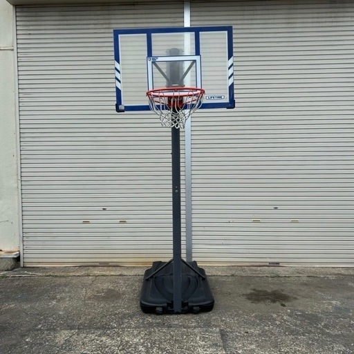 M0715708K LIFETIME バスケットゴール 屋外用 スチームフレーム＆透明ポリカーボネイト製 スポーツ バスケ 屋外 中古品 現状品 宮城県
