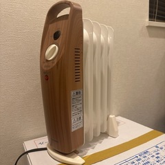 アイリスオーヤマ　ミニオイルヒーターの画像
