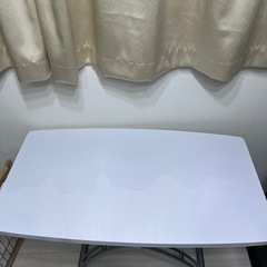 昇降式　ダイニングテーブルの画像