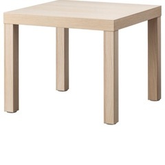 IKEAテーブルの画像