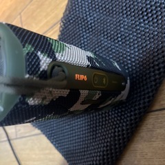 JBL FLIP6 Bluetoothスピーカー カモフラージュ柄の画像