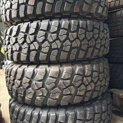  グッドリッチ KM2   30×9.50R15の画像