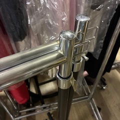 ハンガーラック　業務用　２こ　黒の画像
