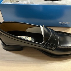 👞学生用ハルタ　 ローファー未使用新品　箱入　の画像