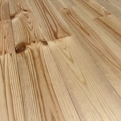 【DIYグレード大特価】信州赤松無垢フローリング無塗装品 1820×15×152(mm) 6枚入！在庫48ケースほどありますので複数の方へ販売できます。の画像