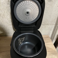 炊飯器の画像