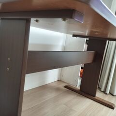ニトリで購入したダイニングテーブル ダークブラウンの画像