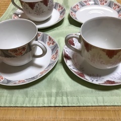 コーヒーカップとソーサーの画像