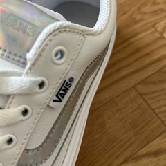 VANSホワイトスニーカーの画像