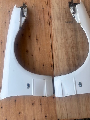 日産　スカイライン　R32 GTS フェンダー左右セット