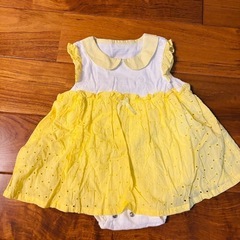 【美品】女の子ロンパース2枚
の画像