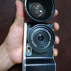 非常に珍しい4インチ巨大液晶　4K デジタルカメラの画像