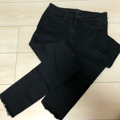 UNIQLO スキニーの画像