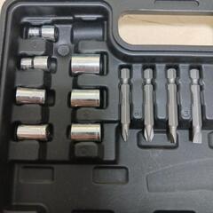 充電式多機能電動ドライバーの画像