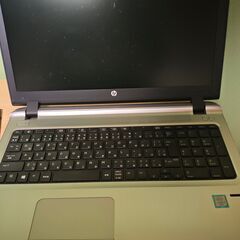 行橋市　HPシルバー　6世代Corei5搭載　高速SSD搭載　メモリ8G CD/DVD/読み書き　薄型スリム軽量モデル　大画面15.6インチ　カメラ内蔵　テンキー内臓　USB3.0 Wifi対応の画像