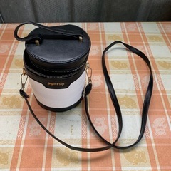 小型筒型バッグ バケツバッグ レザーの画像