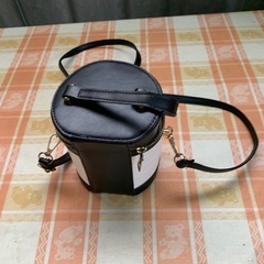 小型筒型バッグ バケツバッグ レザーの画像