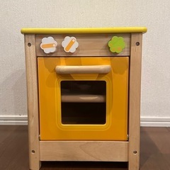 My play kitchen-oven 木製 おもちゃのオーブンの画像