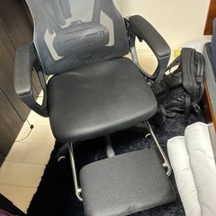オフィスチェア　椅子　ゲーミングチェアの画像