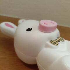 ブタうさぎ貯金箱の画像