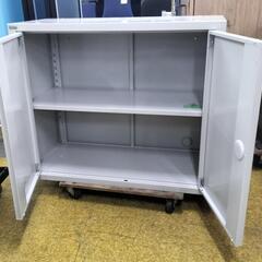 ●Ceha チェハ製 両開き書庫 幅88cm 高73cm オフィスキャビネット 両開き扉タイプ　オフィス家具 会社 事務所 公民館 店舗の画像