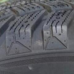 275/55R20  スタッドレスタイヤの画像
