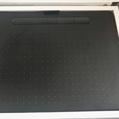 【ほぼ未使用】板タブ Wacom Intuos Medium ベーシックの画像