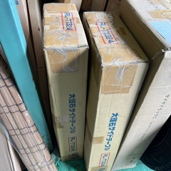 未開封　組み立て家具を格安放出中の画像