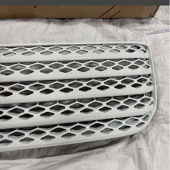 新品 トヨタ サクシード ラジエーターグリルの画像