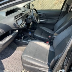 車検長い　Gレザーセレクション！！　アクア　9万キロの画像