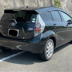 車検長い　Gレザーセレクション！！　アクア　9万キロの画像