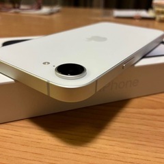 美品iPhone16eの画像