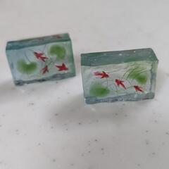涼しげ金魚の箸置き2個セットの画像