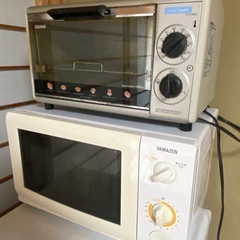 電子レンジとオーブントースターの画像