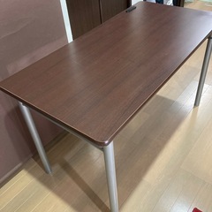 ワーキングテーブル　電源コード付きの画像