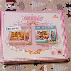 The Sweet House ミニチュアスイーツショップキット　自分で可愛く作ってねの画像