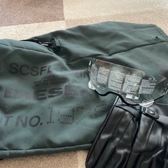 DIESEL オリーブグリーン ヘルメット　グローブ　収納袋の画像