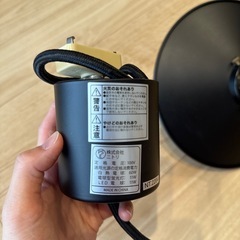 ニトリ　ペンダントライト＋電球セットの画像
