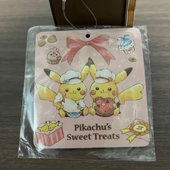 ポケモンセンターオリジナル　Pikachu’s Sweet Treats ポーチの画像