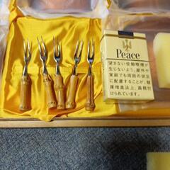 銅製の皿セットの画像