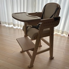 天然木　ベビーチェアの画像