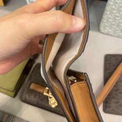 新品MK財布の画像