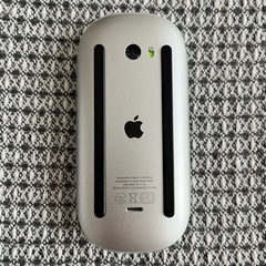 Apple Magic Mouse MK2E3J/A A1657 ホワイト 本体の画像