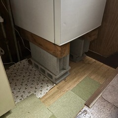 美品シャープ冷蔵庫　SJ-AK31Gの画像