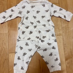 ベビー服キッズ長袖パジャマ80サイズの画像